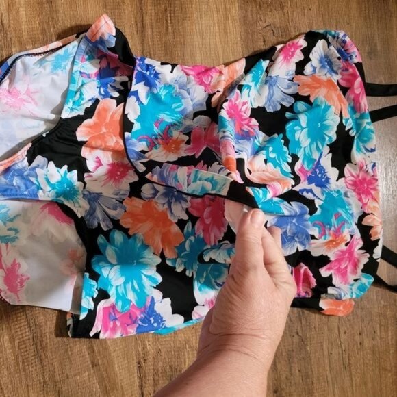 Swimsuit One Piece Floral Black Pink Size 18 Slimming Tropical Aloha - Picture 4 of 8